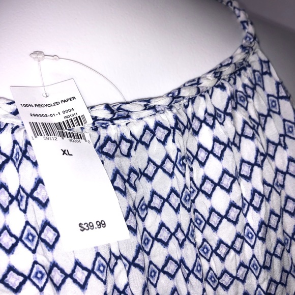 SOLD Gap size extra large NWT tank top - Picture 3 of 4